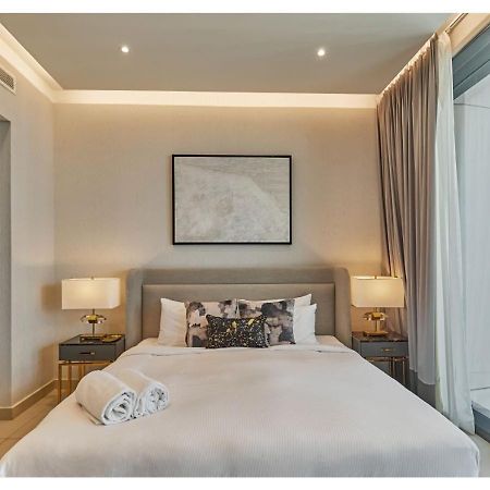 Appartamento Bnbme - Boulevard Heights Dubai Esterno foto