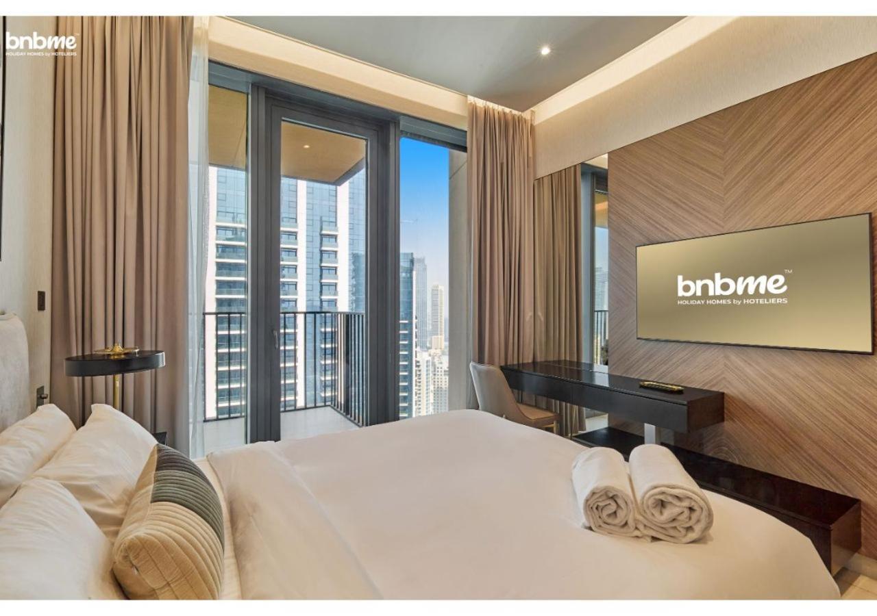 Appartamento Bnbme - Boulevard Heights Dubai Esterno foto