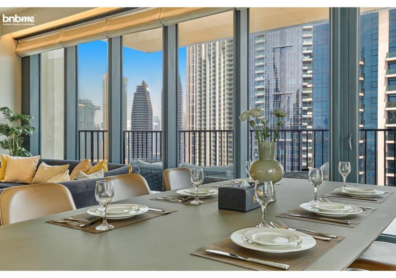 Appartamento Bnbme - Boulevard Heights Dubai Esterno foto