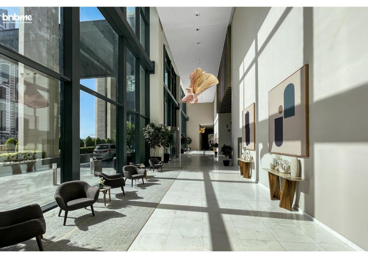 Appartamento Bnbme - Boulevard Heights Dubai Esterno foto
