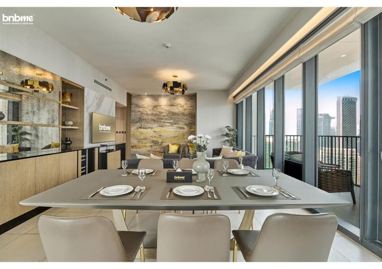 Appartamento Bnbme - Boulevard Heights Dubai Esterno foto