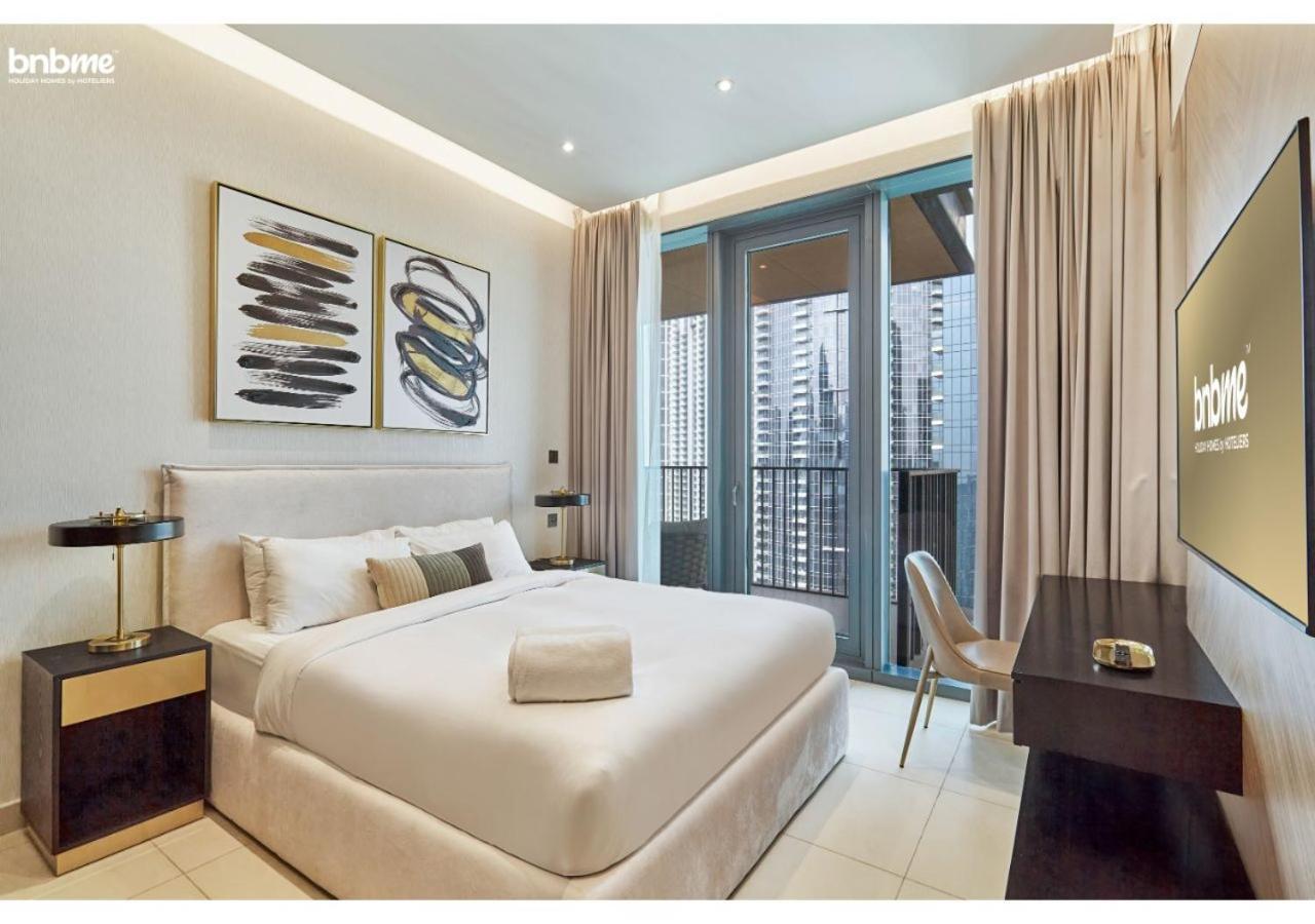 Appartamento Bnbme - Boulevard Heights Dubai Esterno foto