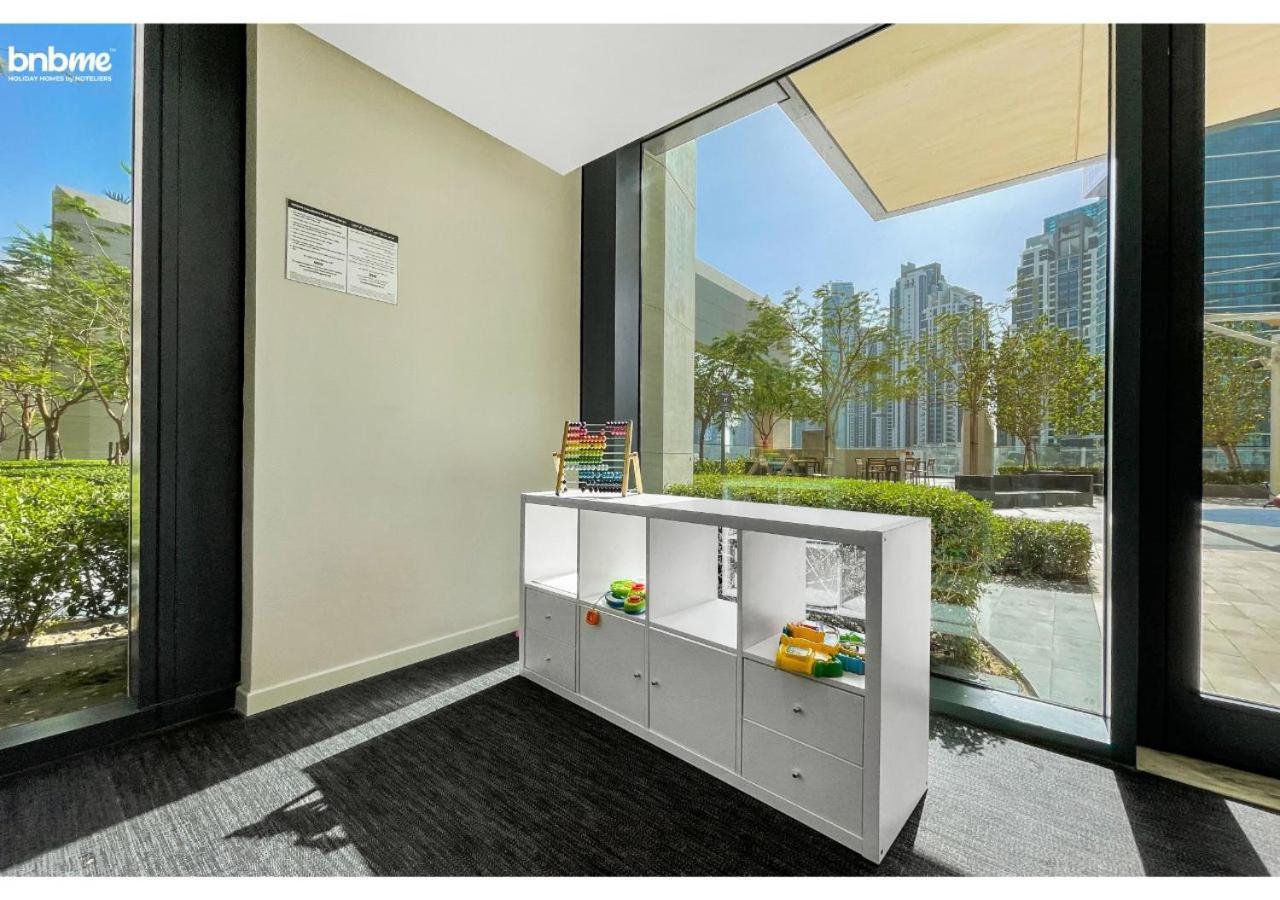 Appartamento Bnbme - Boulevard Heights Dubai Esterno foto