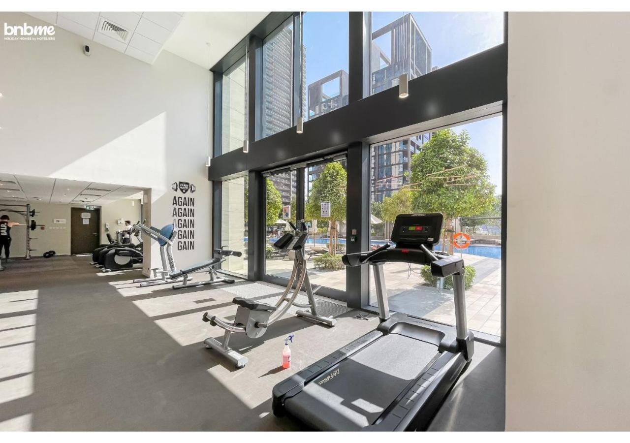 Appartamento Bnbme - Boulevard Heights Dubai Esterno foto
