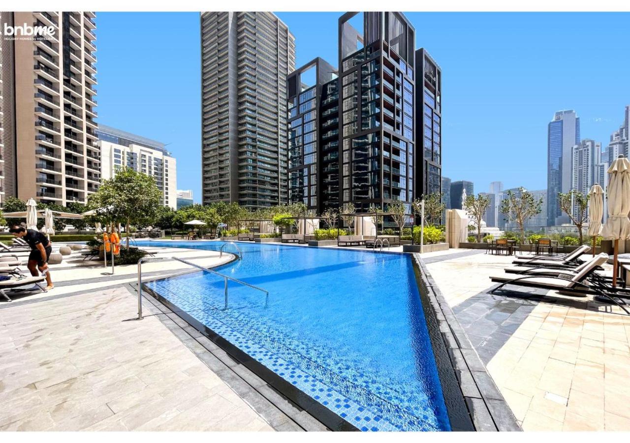 Appartamento Bnbme - Boulevard Heights Dubai Esterno foto