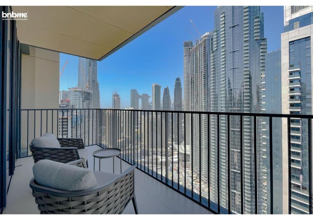 Appartamento Bnbme - Boulevard Heights Dubai Esterno foto