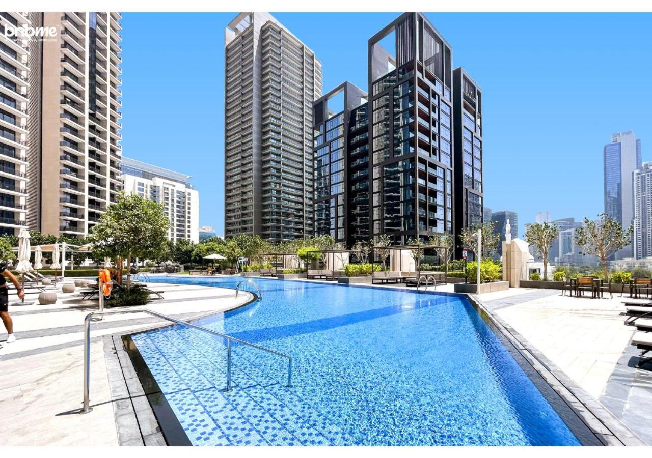 Appartamento Bnbme - Boulevard Heights Dubai Esterno foto